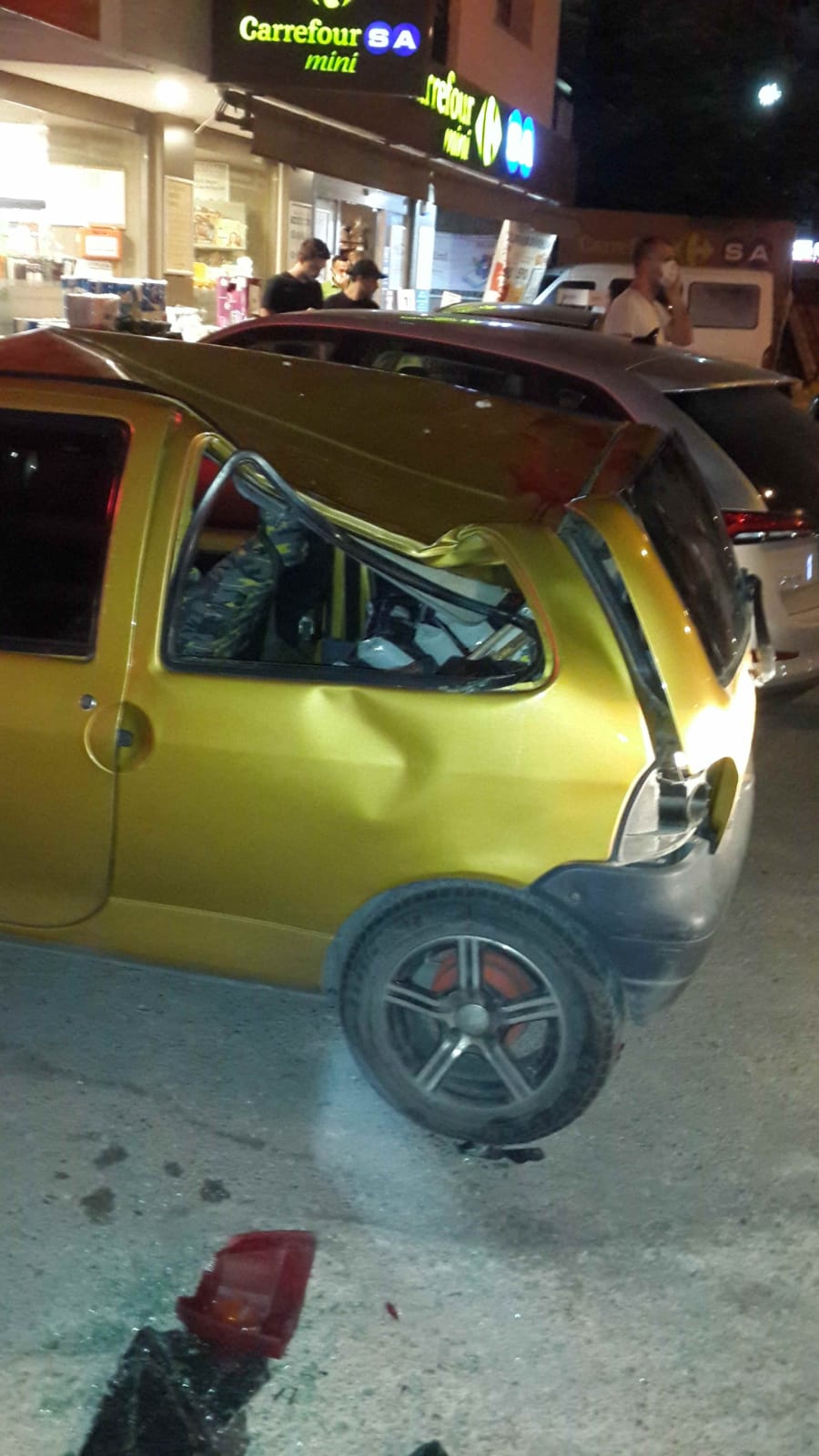 İzmir'de üzücü olay! 7. kattan atladı
