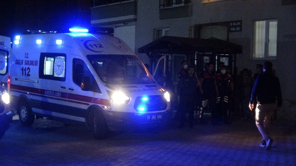 3 kişiyi öldürdü, 1 kişiyi yaraladı
