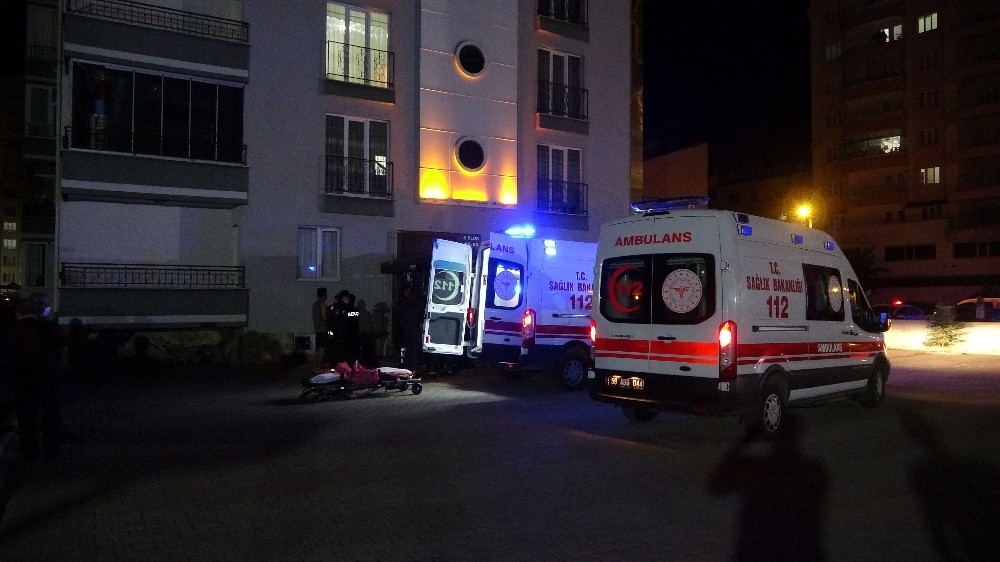 3 kişiyi öldürdü, 1 kişiyi yaraladı