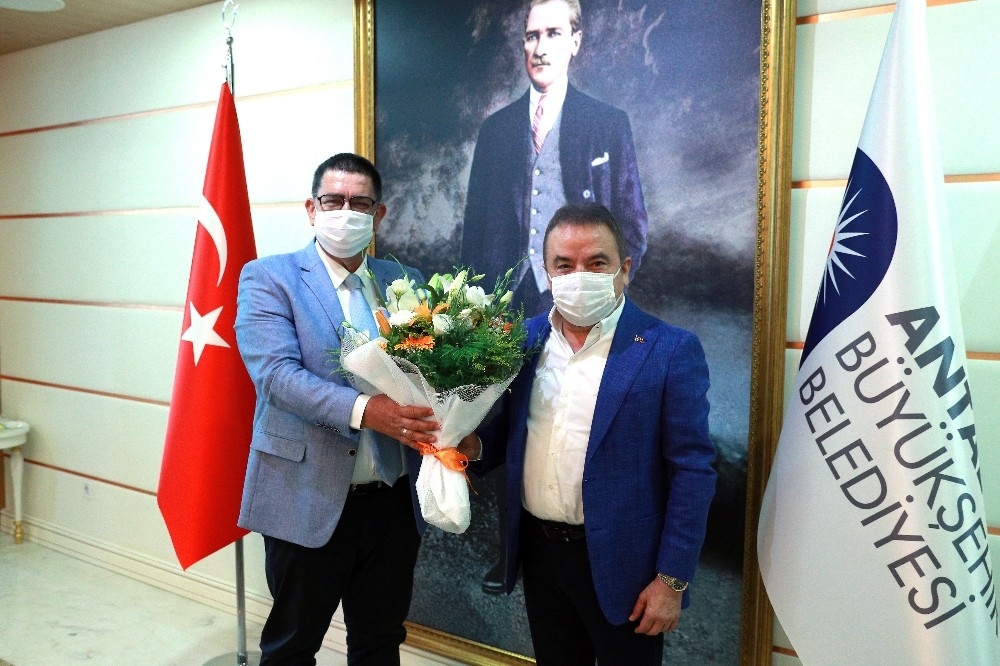 AESOB Başkanı Dere'den Başkan Böcek'e teşekkür