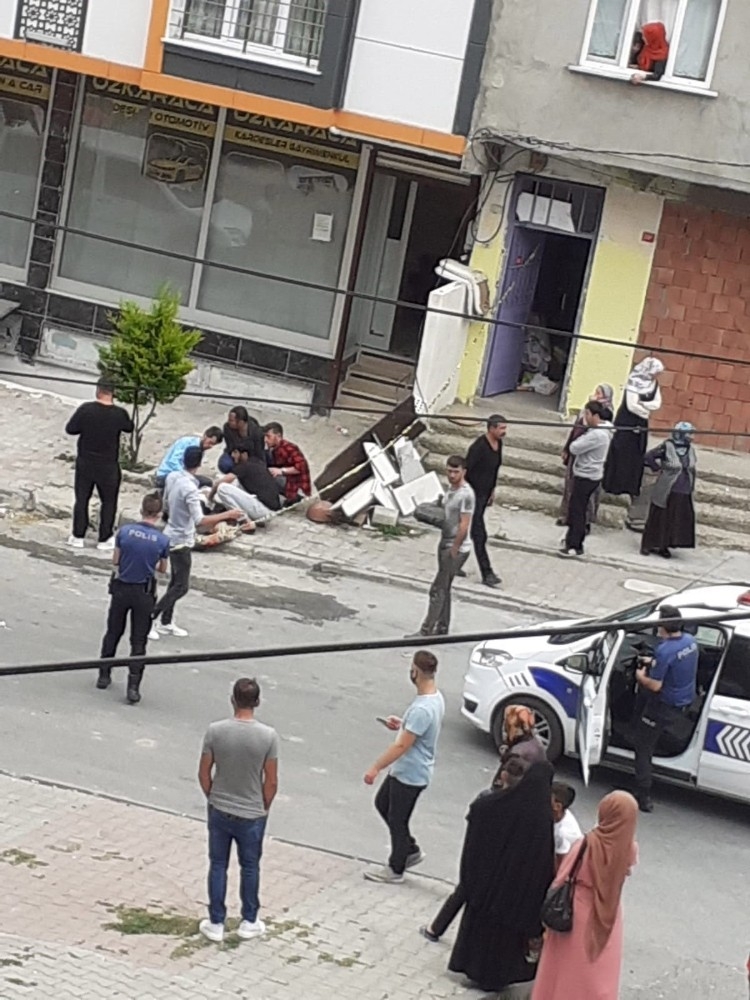 Arnavutköy'de güpegündüz silahlı saldırı