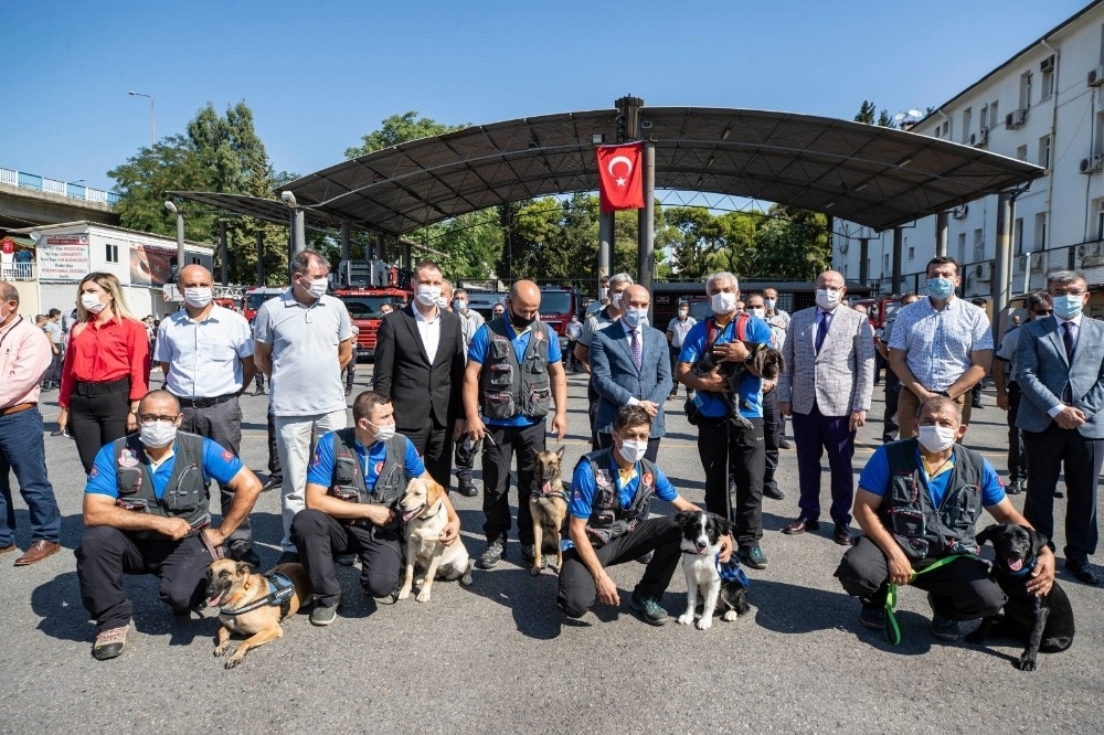 Başkan Soyer'den şafak ziyareti