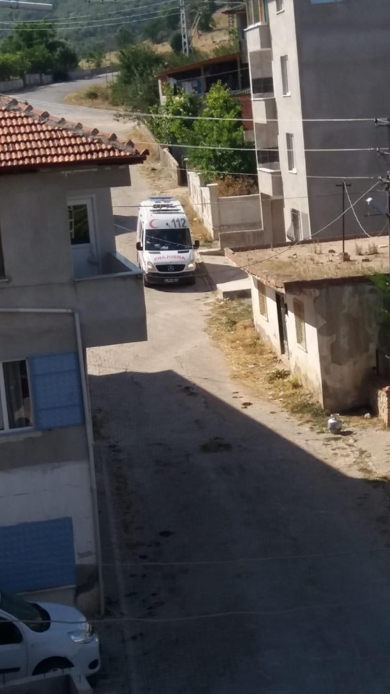 Bu köy kendi karantinasını kendi oluşturdu