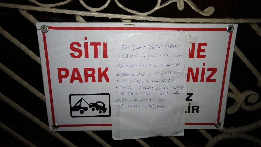 Bursa'da 9 katlı binanın kolonu patladı, vatandaşlar deprem oldu sandı