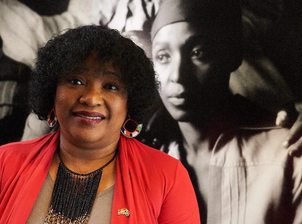 Covid-19'dan ölen Mandela'nın kızı son yolculuğuna uğurlandı