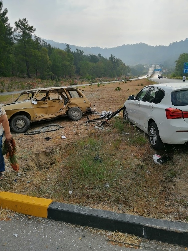 Dalaman'da feci kaza: 2 ölü, 1 yaralı
