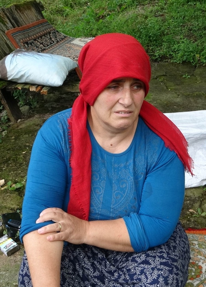 Dalgıç polisler kaybolan genci arıyor