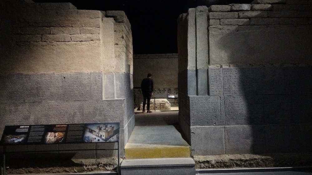 Dünyanın tek Urartu müzesine ziyaretçi ilgisi