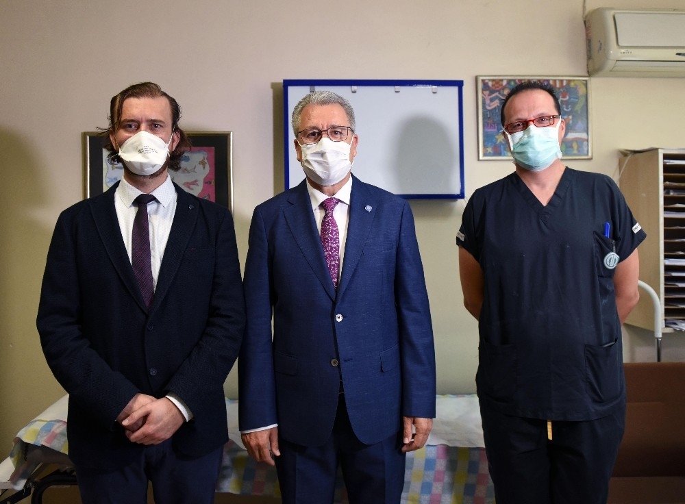 Egeli hekimler dünyada bir ilke daha imza attı