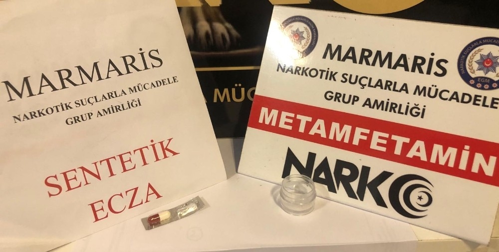 Fen bilgisi öğretmeni uyuşturucu satarken yakalandı
