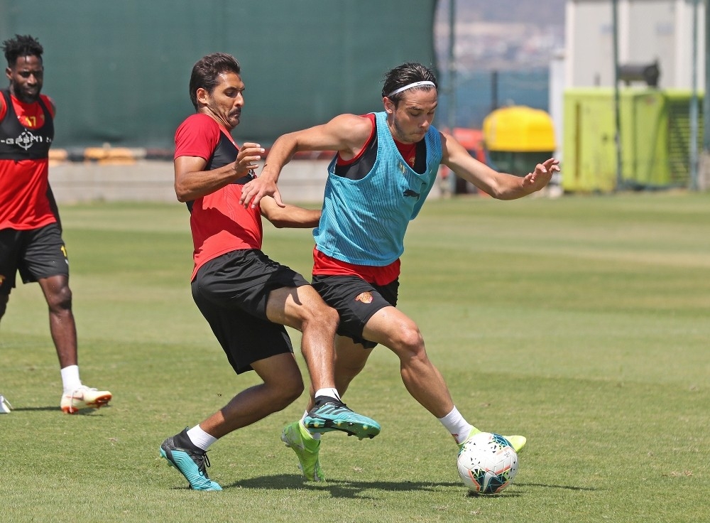 Göztepe'de Galatasaray maçı hazırlıkları sürüyor
