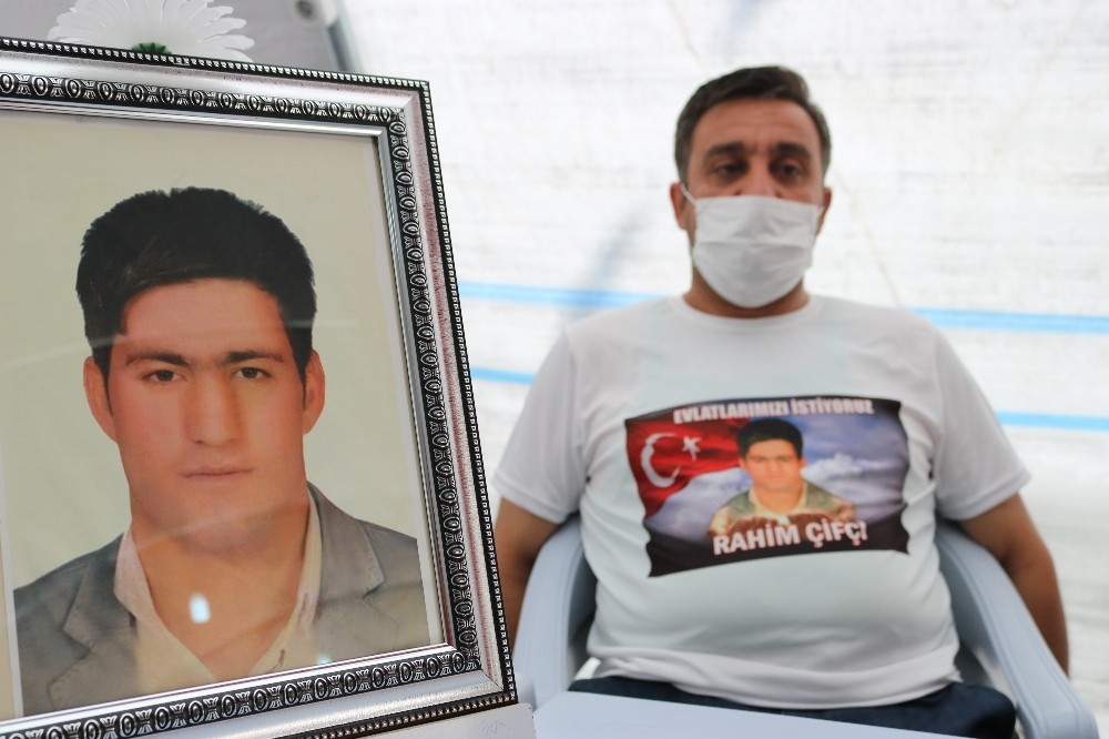 HDP önündeki ailelerin evlat nöbeti 306'ncı gününde