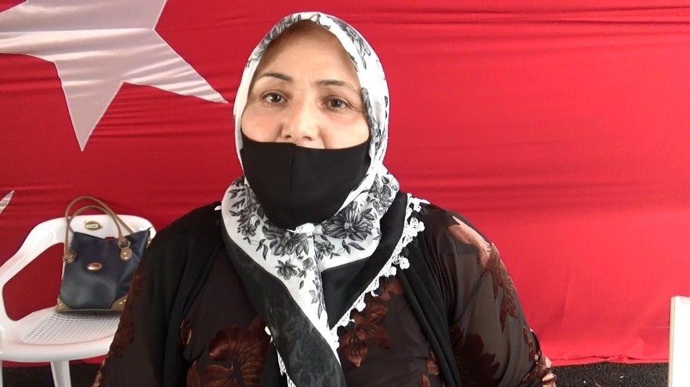 HDP önündeki ailelerin evlat nöbeti 317'nci gününde