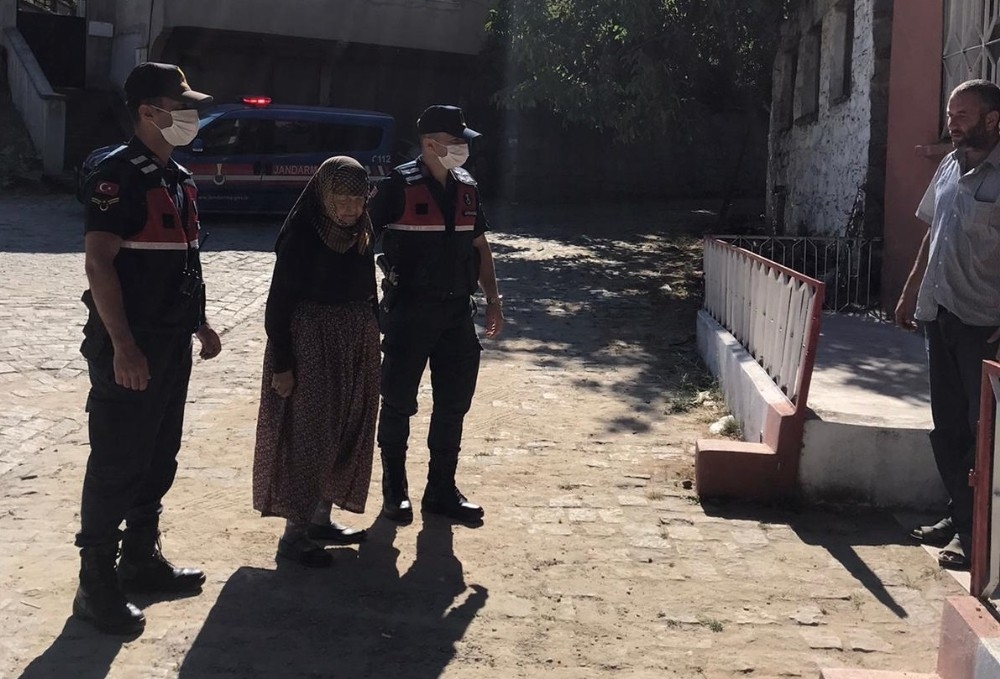 İzmir'de kayıp yaşlı kadın 2 gün sonra bulundu