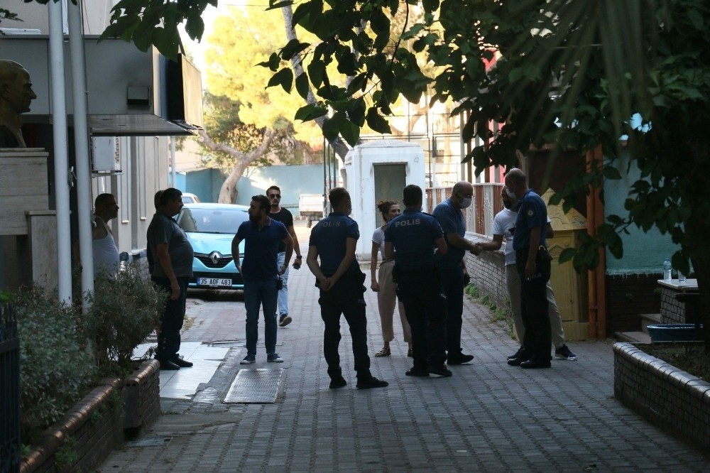 İzmir'de okul müdürünü ortağı vurmuş