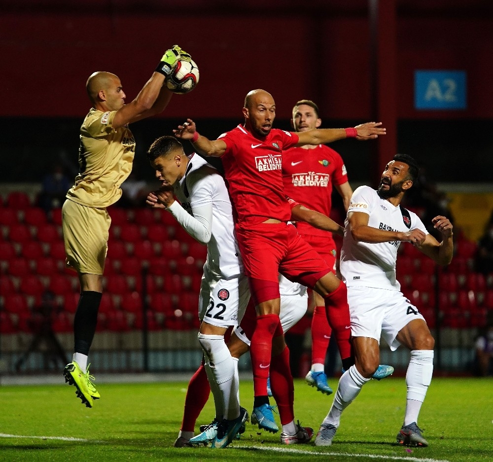 Karagümrük: 3 - Akhisarspor: 3