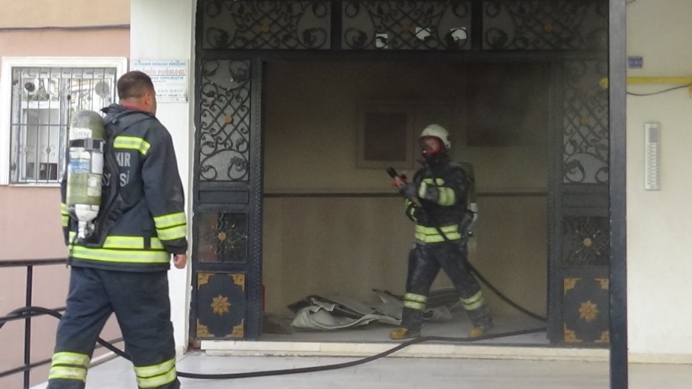 Korona tedavisi gören kadın iki çocuğu ile yanıyordu