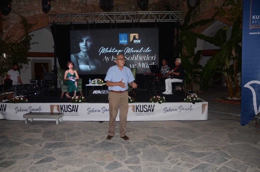 Kuşadası şiire doydu