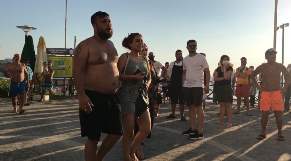 Kuşadası'nda bir kişi boğularak hayatını kaybetti
