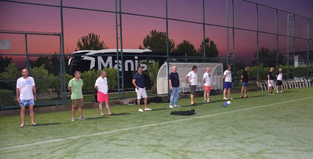 Manisa FK, final saatini beklemeye başladı