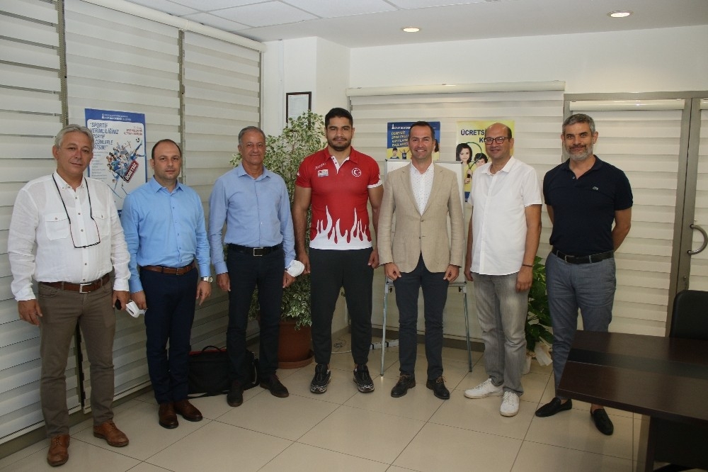 Maraton İzmir'i dünyaya tanıtacak