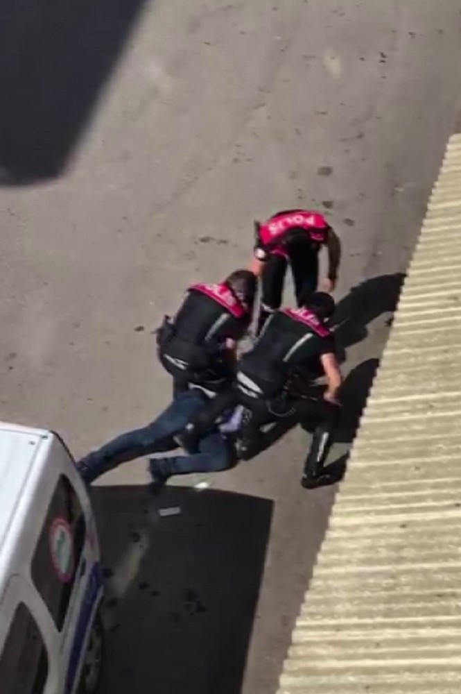 Polis havaya ateş açtı, sıcak anlar yaşandı
