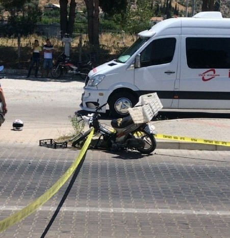 Selçuk'ta feci kaza: 1 ölü, 2 polis yaralı