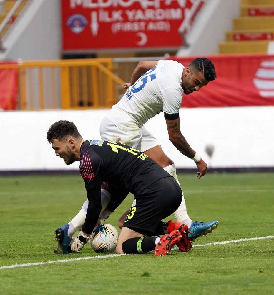 Süper Lig: Kasımpaşa: 2 - Çaykur Rizespor: 0