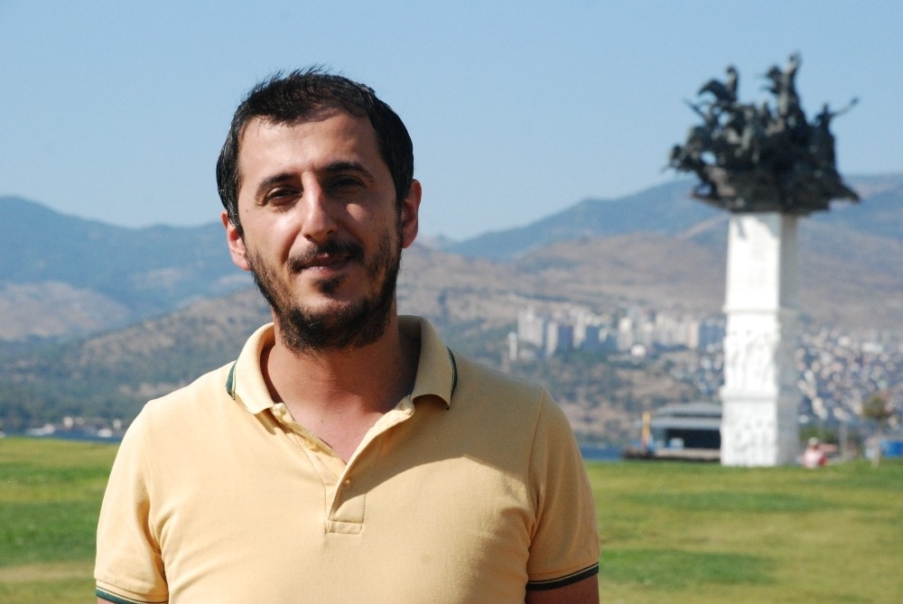 "Terlikli İZBAN kekosu" yazar oldu