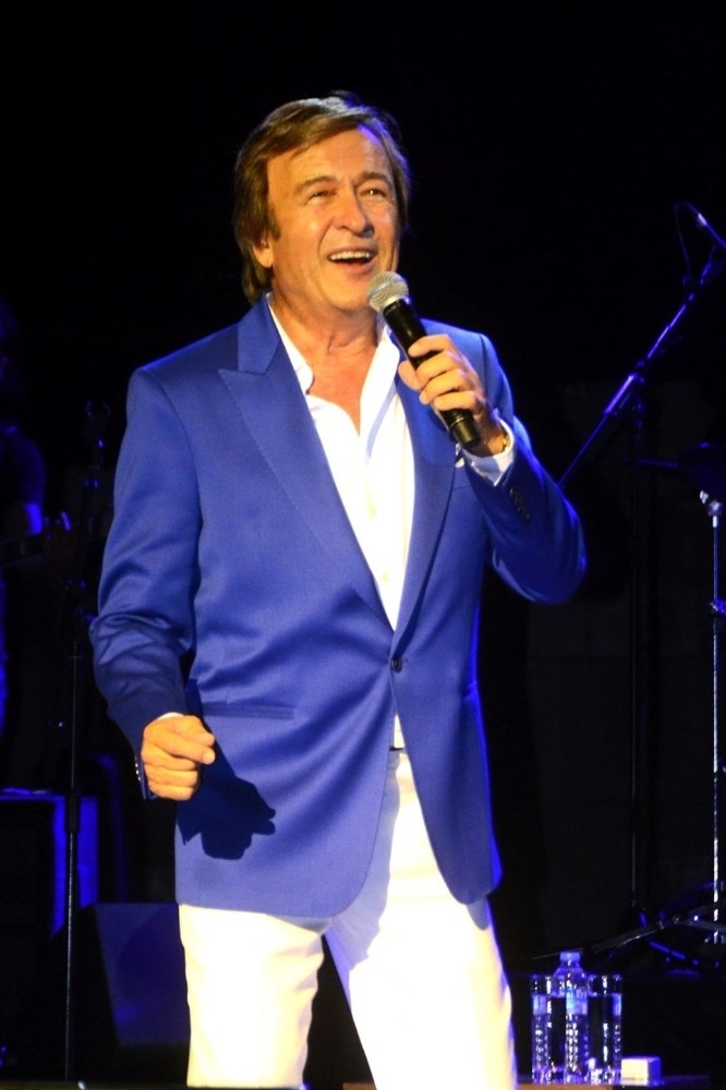 Ünlü isimler Çeşme'de müzik ziyafeti sunacak