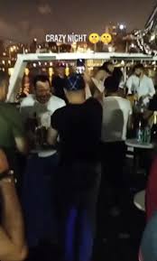 Boğazda 'dansözlü' korona partisi