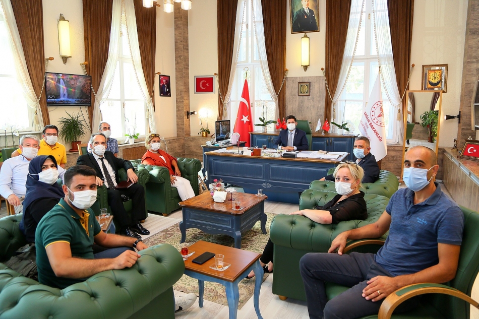 Sağlık Müdürü'ne sendikalardan teşekkür