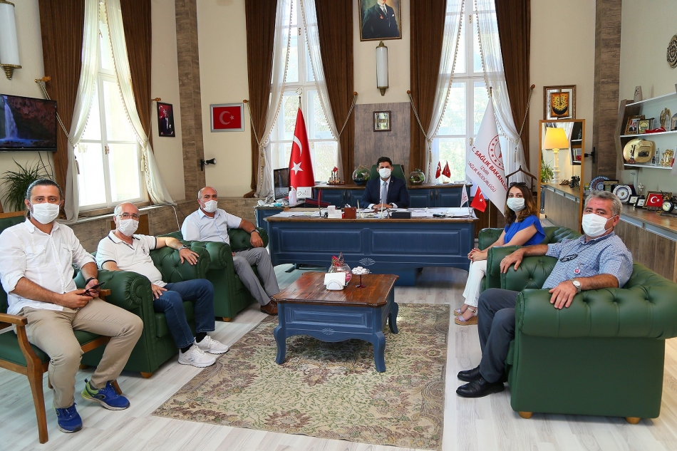 Sağlık Müdürü'ne sendikalardan teşekkür
