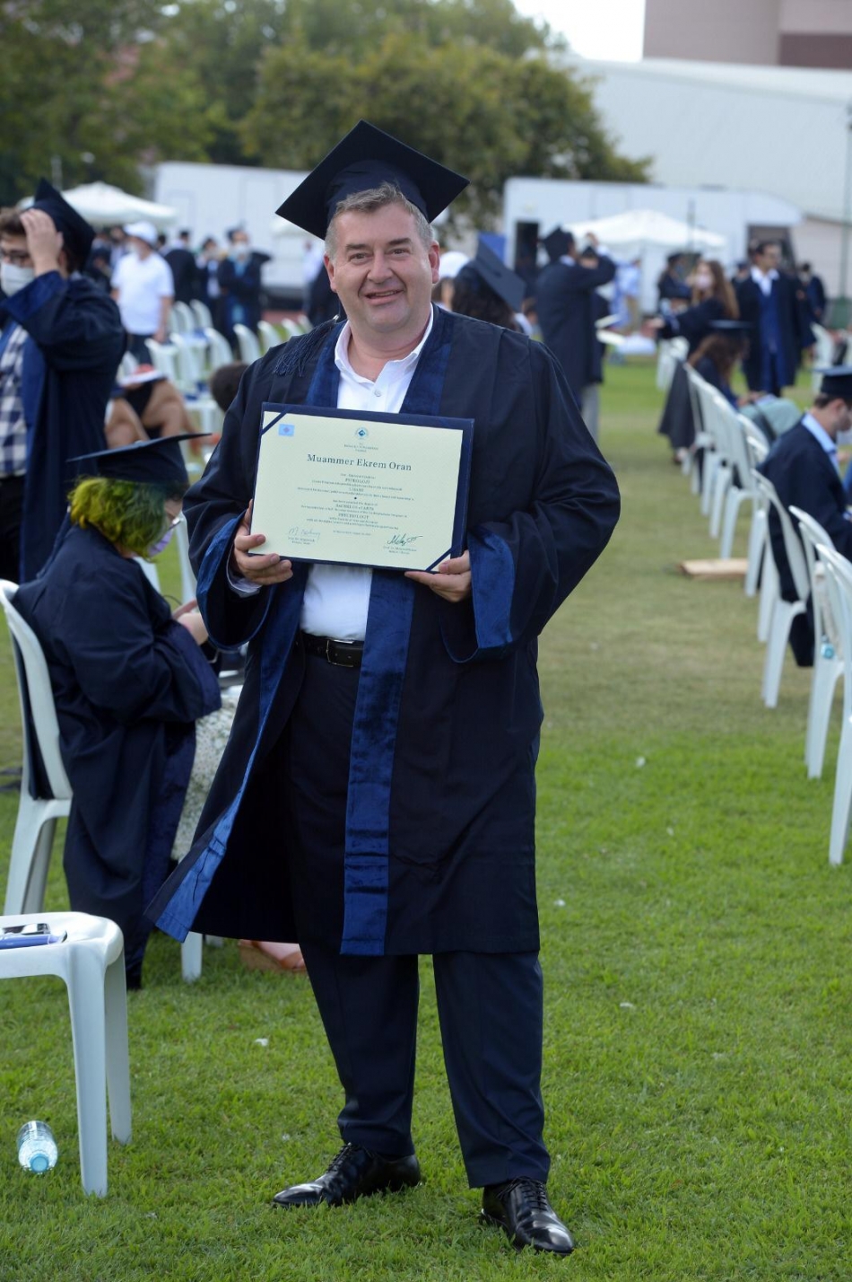 Başkan Oran annesi için o diplomayı aldı!