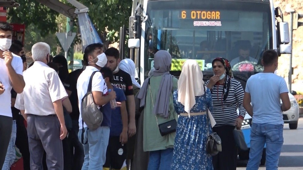 Bakan uyarıyor, Gaziantep uymuyor