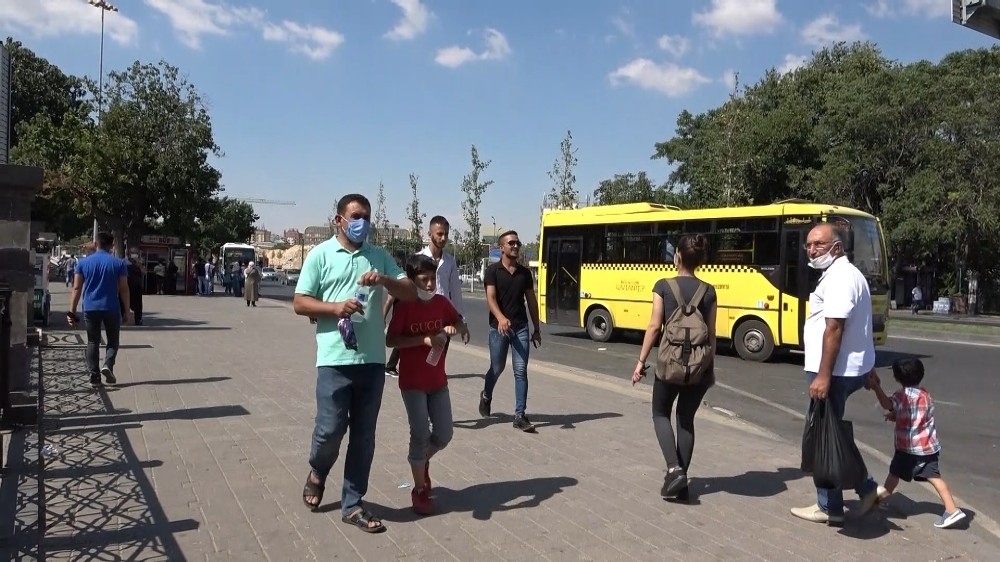 Bakan uyarıyor, Gaziantep uymuyor