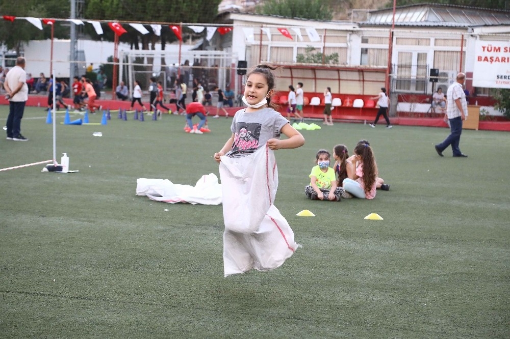 Bayraklı, 30 Ağustos'u kutluyor