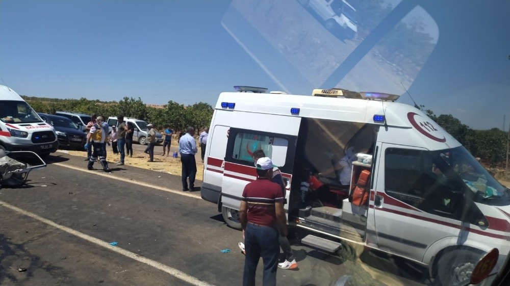Bayram ziyareti faciaya dönüşüyordu: 15 yaralı