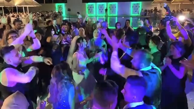 Bu düğünün en karlısı korona