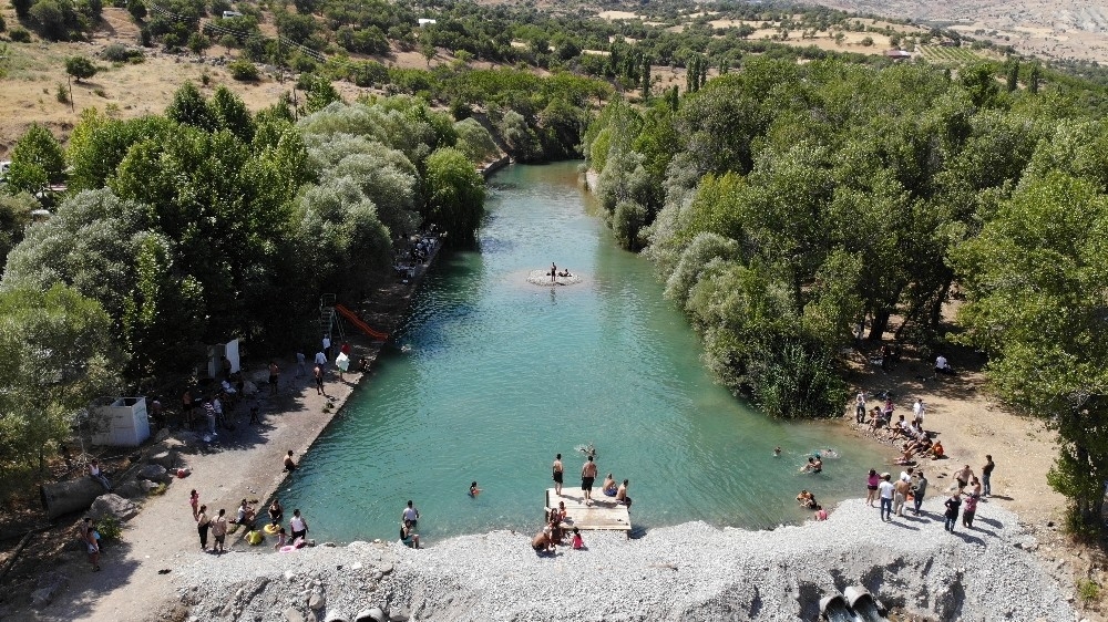 Çemişgezek plajı