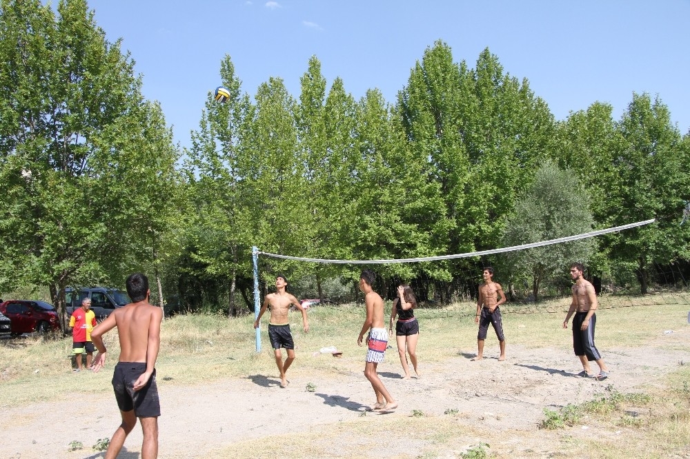Çemişgezek plajı