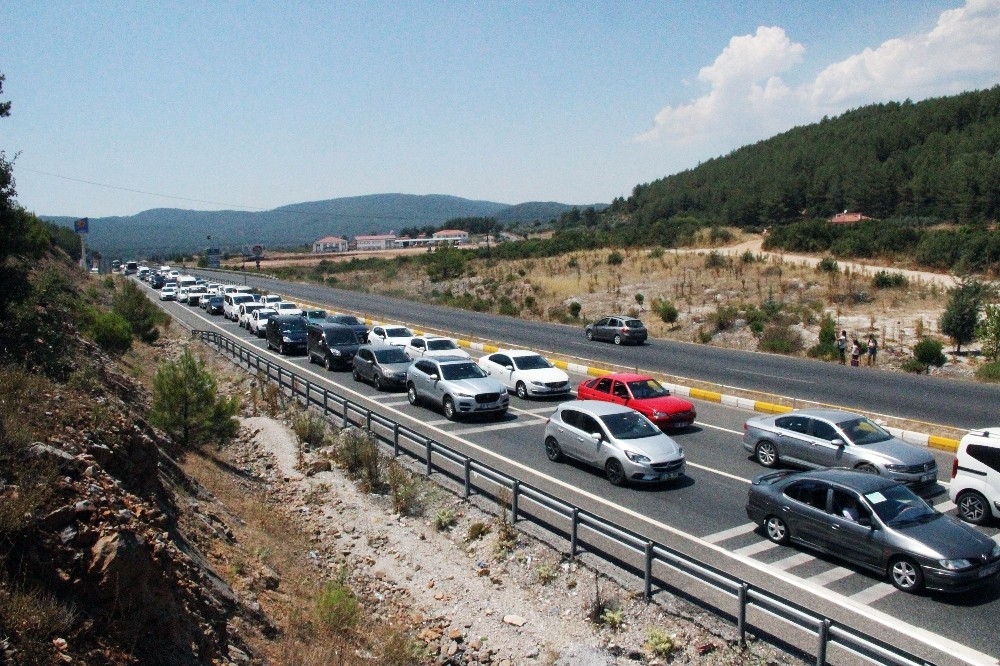 Denizde, karada, plajda, derede izdiham