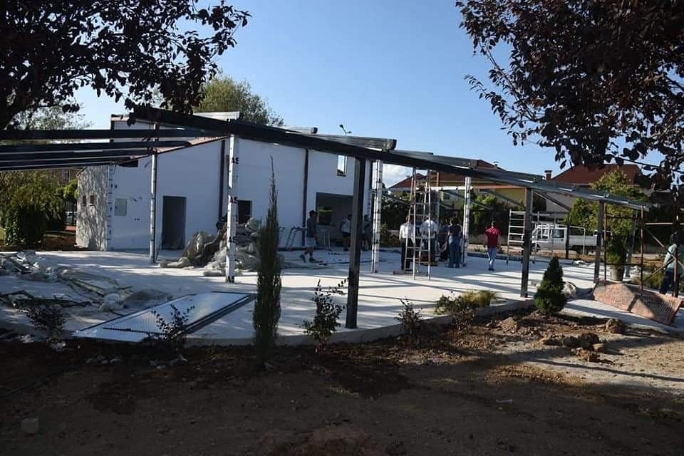 Gülümse Kafe açılış için gün sayıyor