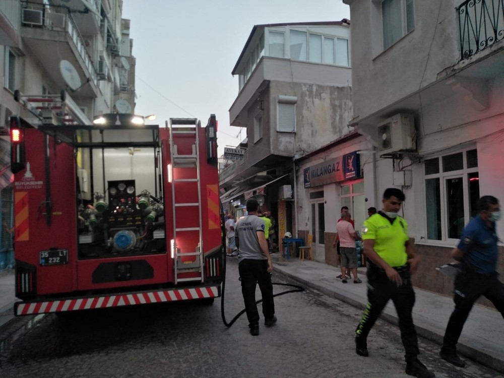 İzmir'de iş yerinde korkutan patlama: 1 ağır yaralı