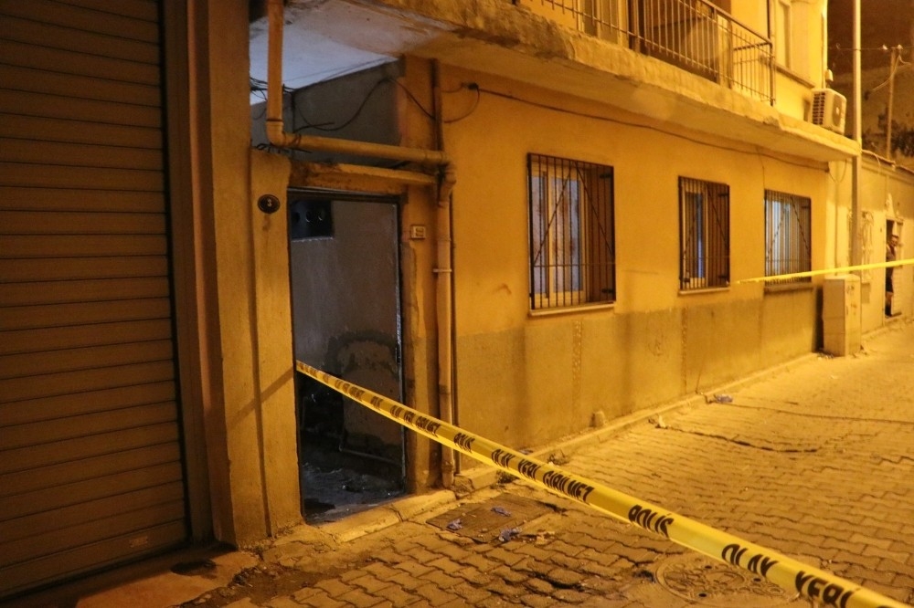 İzmir'de vücudunda cam kesileri olan kadın öldü