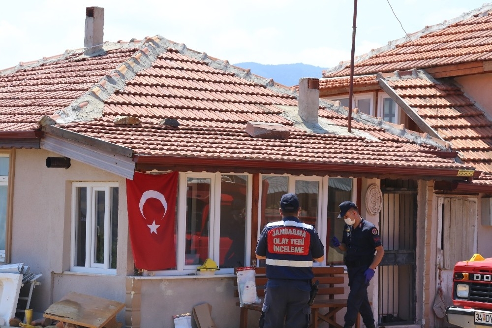 Kardeşini silahla öldüren Kıbrıs gazisi ekiplerden kaçarken kaza yaptı