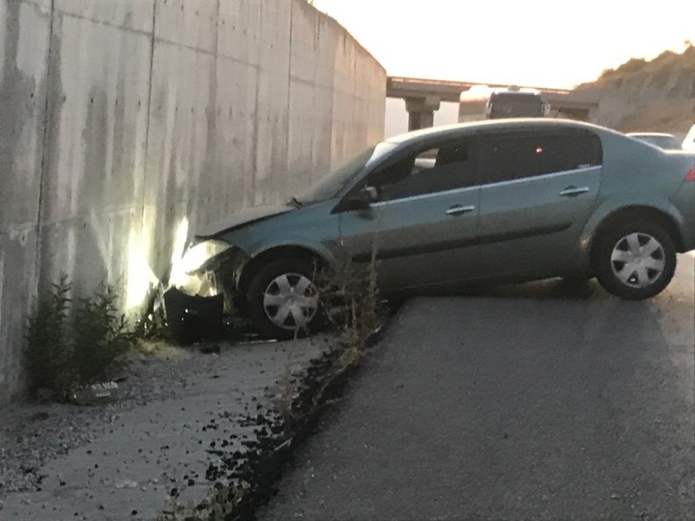 Kayak pistine dönen yolda kazalar peş peşe geldi