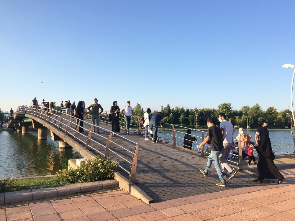 Kentpark'ta bayram yoğunluğu