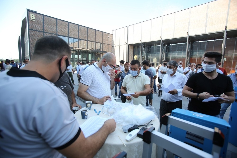 Kocaeli'de P plaka ihalesine yoğun katılım