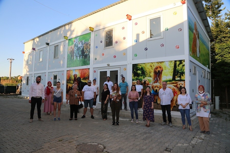 Kuzey Yıldızı oyuncuları can dostlarla